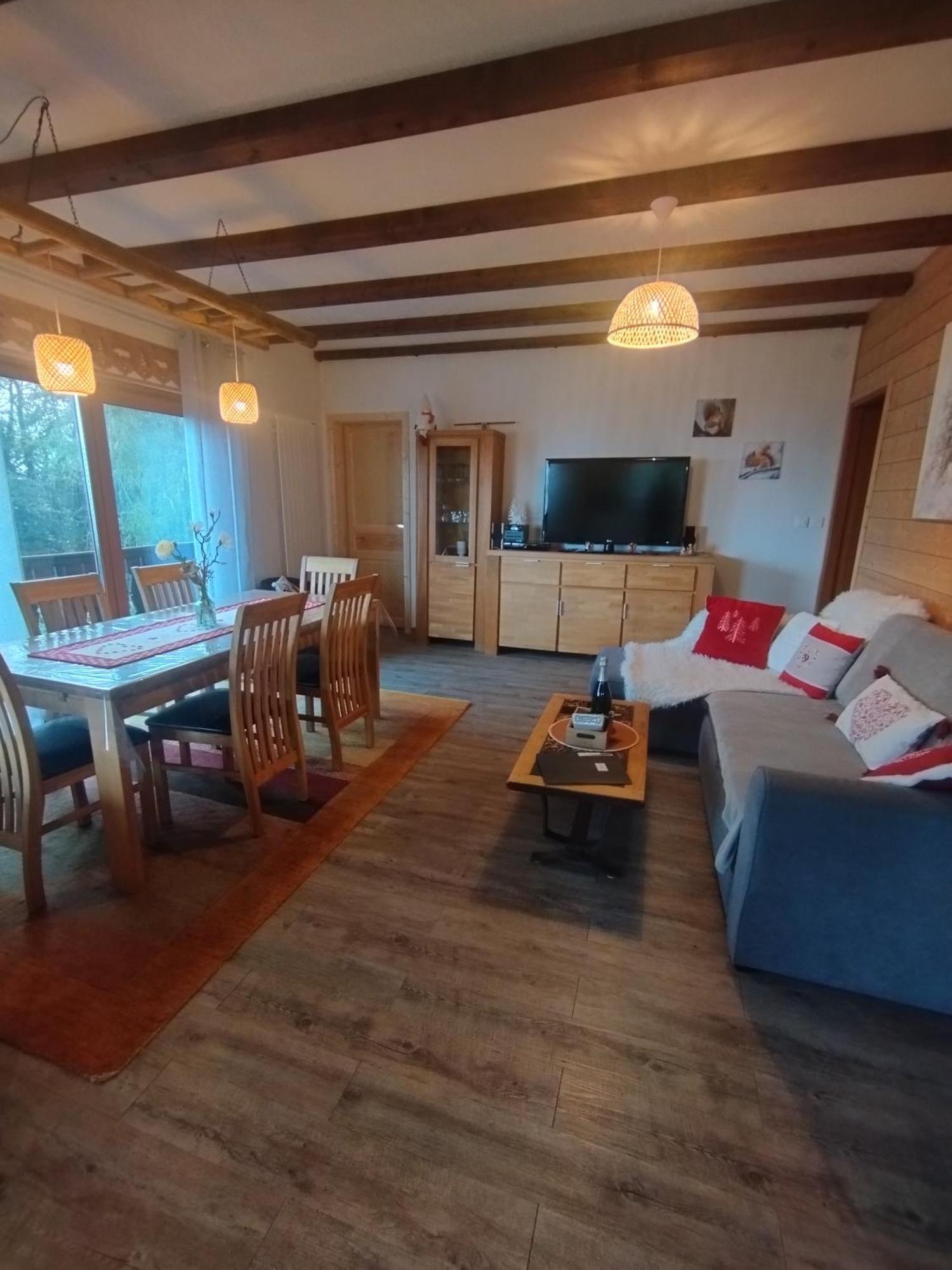 Muhlbach-sur-Munster Chalet Au Bois Des Ecureuils Classe Trois Etoiles. מראה חיצוני תמונה