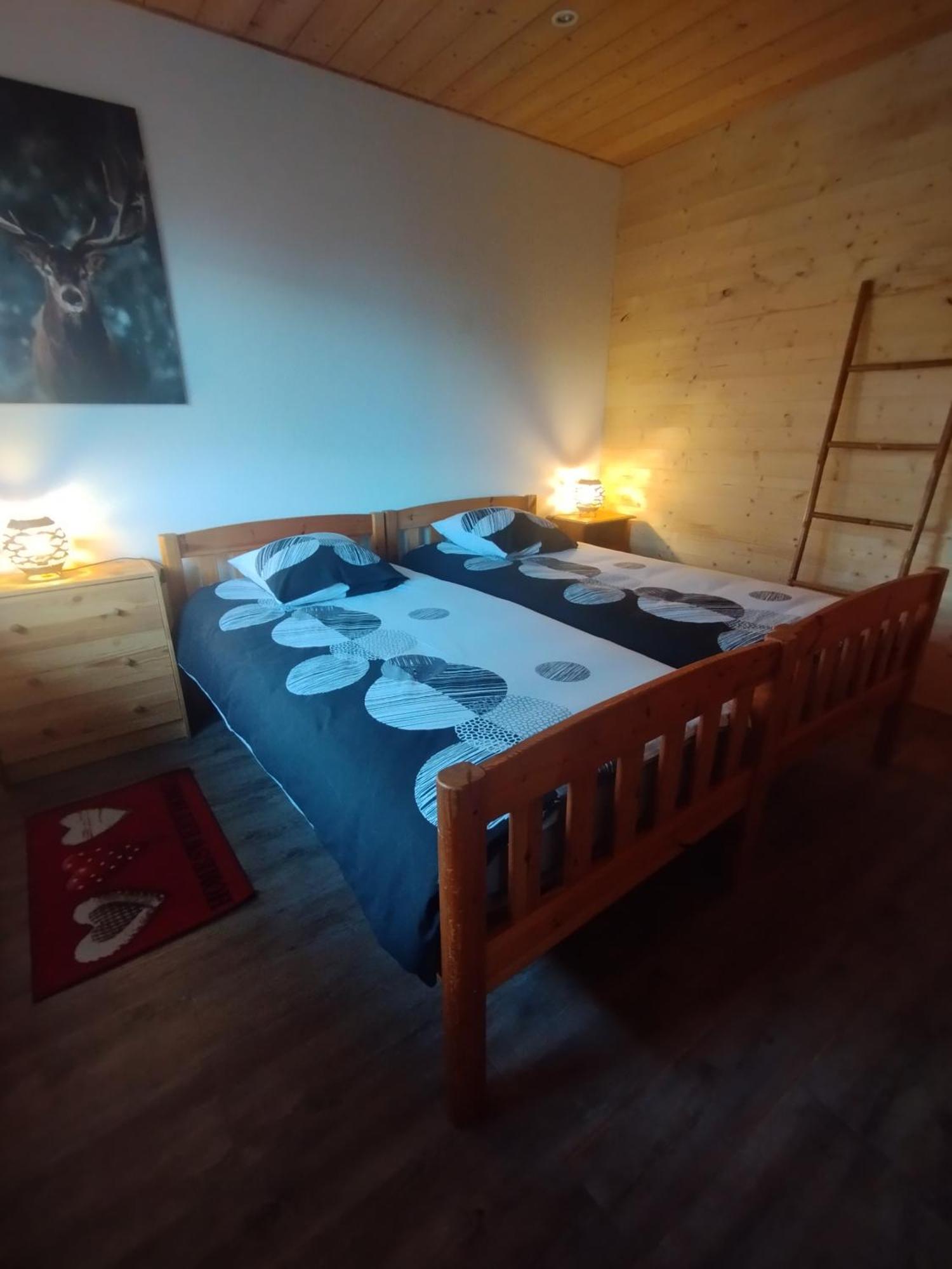Muhlbach-sur-Munster Chalet Au Bois Des Ecureuils Classe Trois Etoiles. מראה חיצוני תמונה
